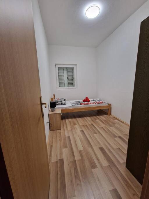 Apartament Obiteljski Stan Kastel Luksic Kaštela Zewnętrze zdjęcie