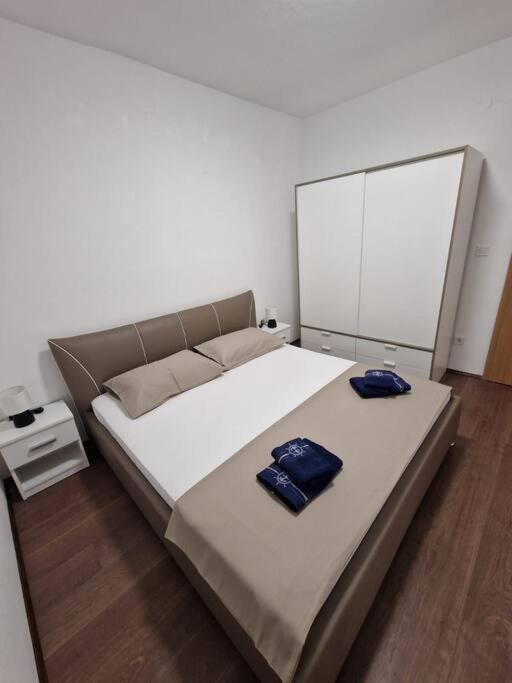 Apartament Obiteljski Stan Kastel Luksic Kaštela Zewnętrze zdjęcie